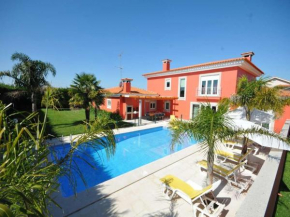 Quaint Esposende Villa - 5 Bedrooms - Villa Esposende Retreat - Fenced Private Pool amd Access to Tennis Court - Braga